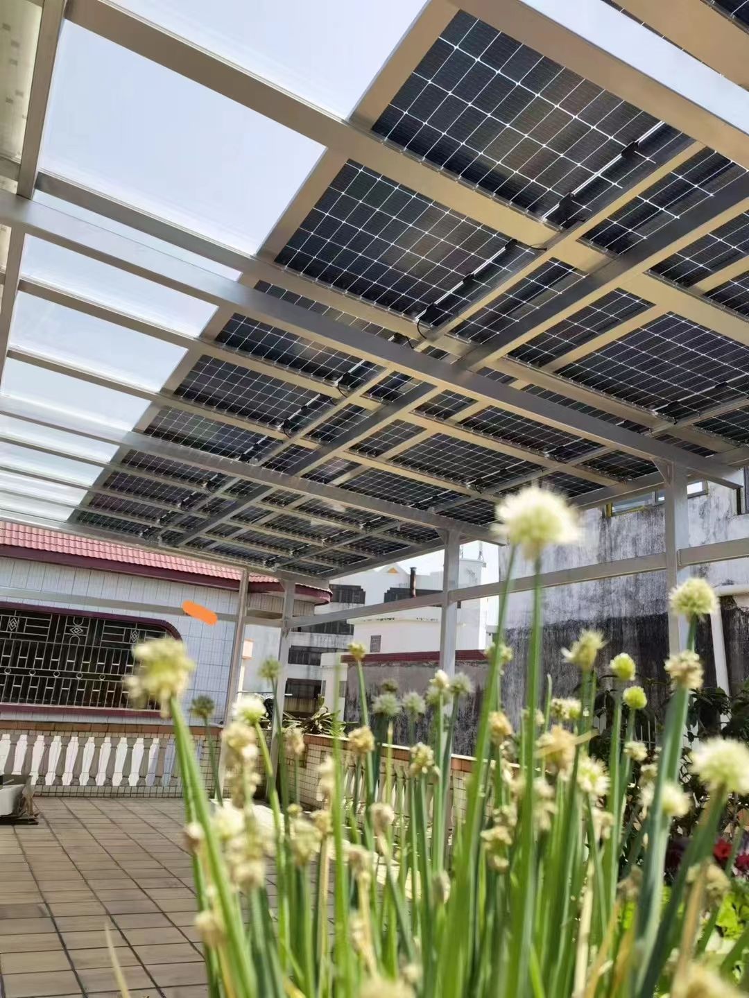 邹城别墅家用屋顶太阳能发电系统安装